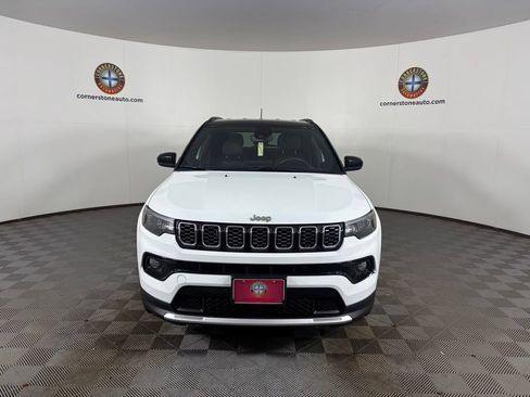 Used 2025 Jeep Compass Limited AWD/4WD image 16