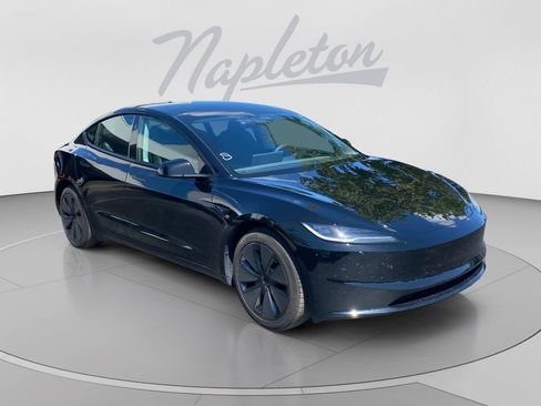 Used 2025 Tesla Model 3 RWD image 8