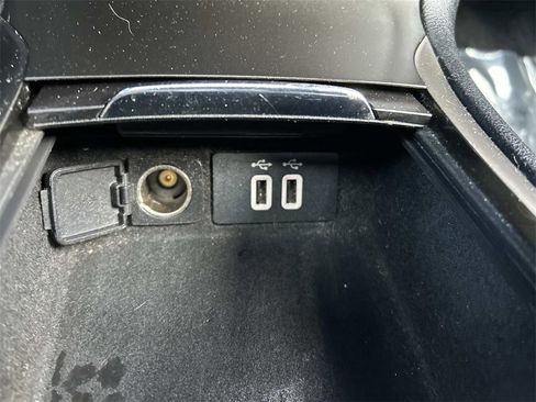 Used 2017 Lincoln MKC Reserve w/ Technology Package image 31