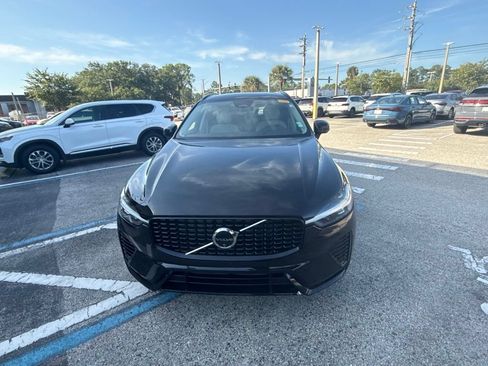 Used 2025 Volvo XC60 T8 Plus w/ Protection Package Premier AWD/4WD image 5