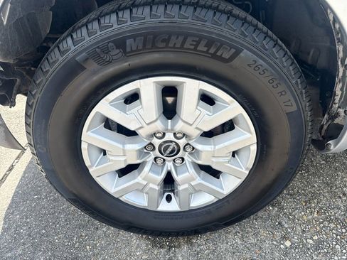 Used 2006 Nissan Frontier XE w/ (G01) XE Preferred Pkg image 8