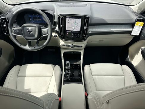 New 2026 Volvo XC40 B5 Plus w/ Protection Package Premier AWD/4WD image 7
