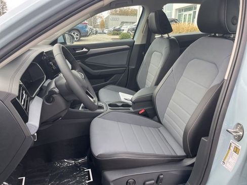New 2026 Volkswagen Jetta SE image 22