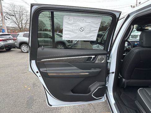 New 2026 Buick Enclave Avenir w/ Super Cruise Package image 31