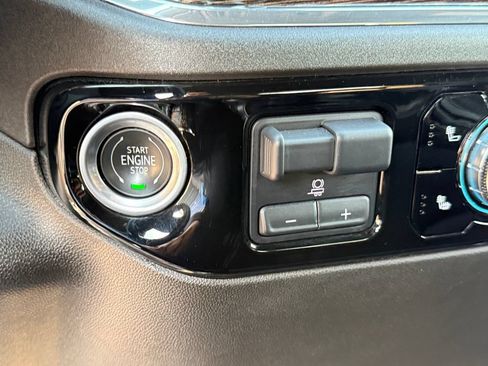 Used 2023 GMC Sierra 1500 Elevation RWD image 21