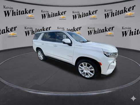 Certified 2022 Chevrolet Tahoe High Country AWD/4WD image 2