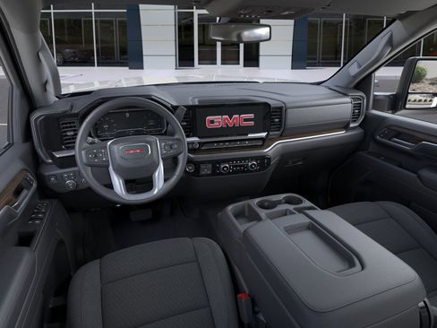 New 2026 GMC Sierra 2500 SLE AWD/4WD image 3