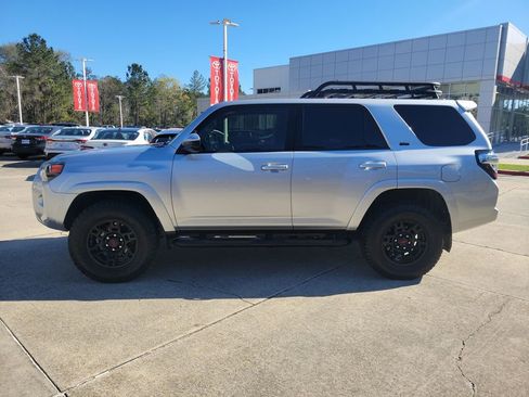 Certified 2022 Toyota 4Runner SR5 image 2