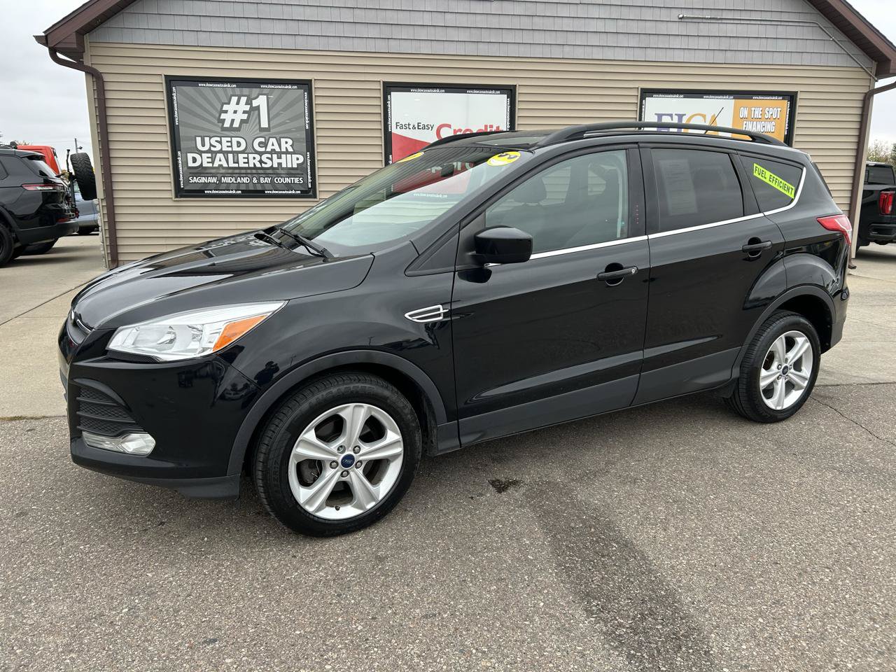 Used 2016 Ford Escape SE w/ Equipment Group 201A FWD image 1
