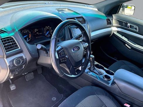 Used 2016 Ford Explorer XLT FWD image 14
