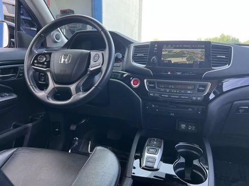 Used 2020 Honda Pilot Touring image 16
