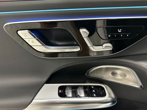 New 2026 Mercedes-Benz E 53 AMG e 4MATIC Sedan image 10