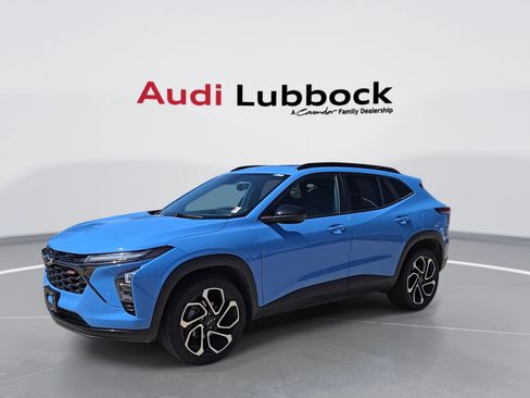 Used 2024 Chevrolet Trax RS FWD image 4