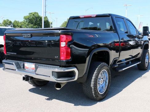 Used 2024 Chevrolet Silverado 2500 LT w/ Convenience Package AWD/4WD image 5