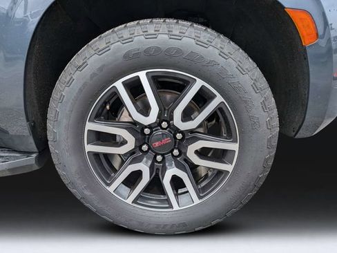 Used 2021 GMC Yukon AT4 AWD/4WD image 10