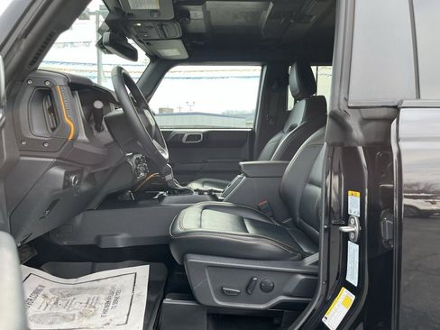 Used 2024 Ford Bronco Badlands image 10