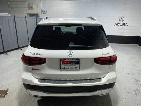 Used 2021 Mercedes-Benz GLB 250 4MATIC image 5