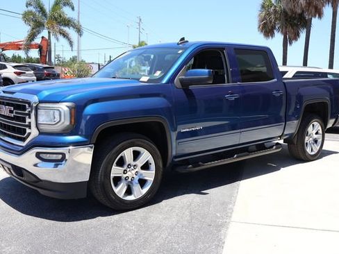 Used 2016 GMC Sierra 1500 SLE w/ SLE Value Package RWD image 4