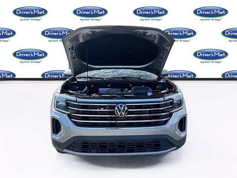 Used 2025 Volkswagen Atlas SE FWD image 34