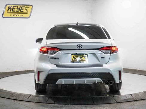 Used 2021 Toyota Corolla SE w/ Carpet Mat Package (TMS) FWD image 3