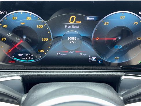 Used 2023 Mercedes-Benz EQB 350 4MATIC SUV w/ Exclusive Package image 21