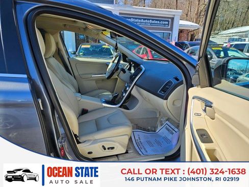 Used 2016 Volvo XC60 T5 Premier image 13