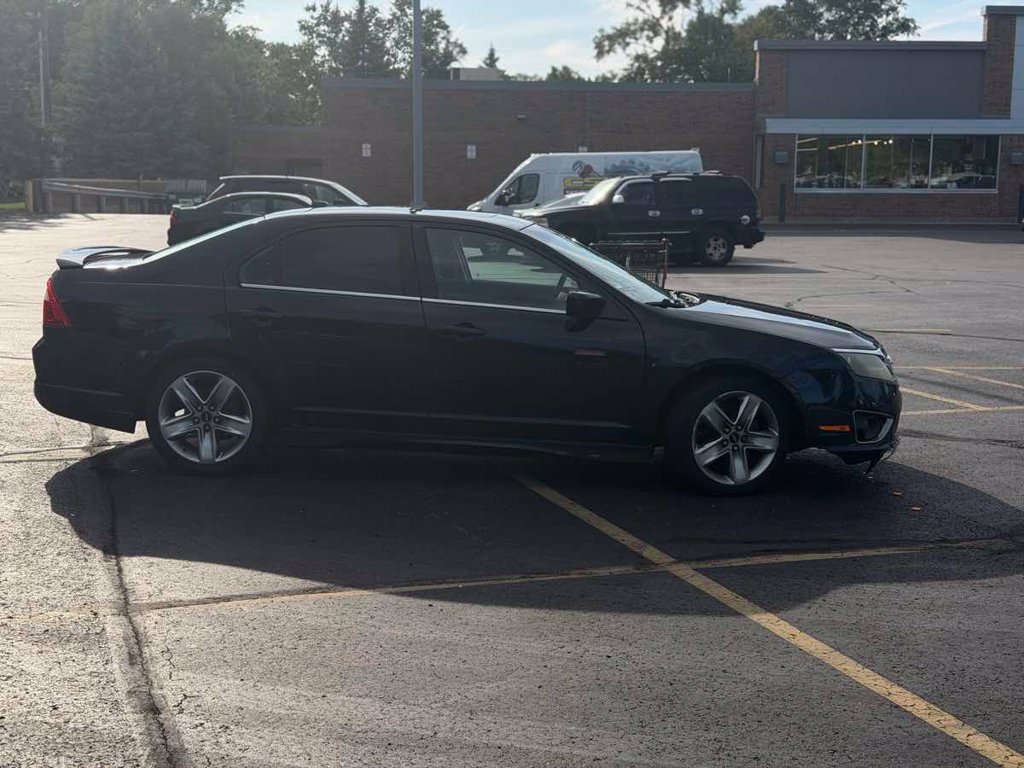 Used 2010 Ford Fusion Sport FWD image 4