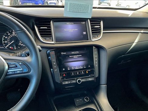 Certified 2024 INFINITI QX50 Pure image 11