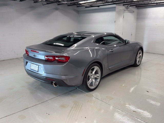 Used 2021 Chevrolet Camaro LT RWD image 5
