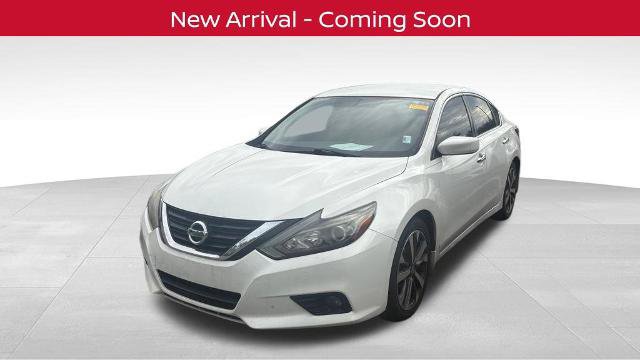 Certified 2017 Nissan Altima 2.5 SR FWD image 2