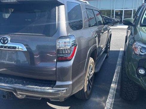 Used 2022 Toyota 4Runner Limited AWD/4WD image 4