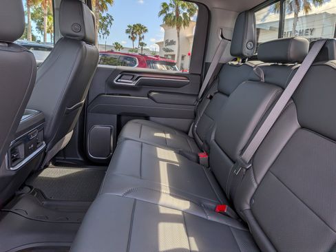 New 2026 GMC Sierra 2500 Denali w/ Denali Reserve Package AWD/4WD image 17