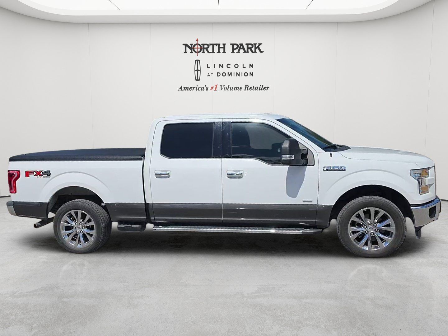 Used 2017 Ford F150 XLT w/ Equipment Group 302A Luxury AWD/4WD image 6