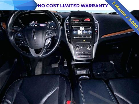 Used 2019 Lincoln MKC Select image 16