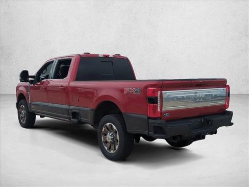 Used 2024 Ford F350 King Ranch w/ FX4 Off-Road Package image 8