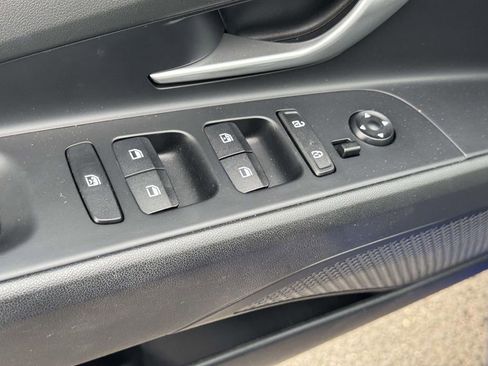 Certified 2023 Hyundai Elantra SEL image 15