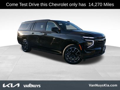 Used 2025 Chevrolet Suburban RST