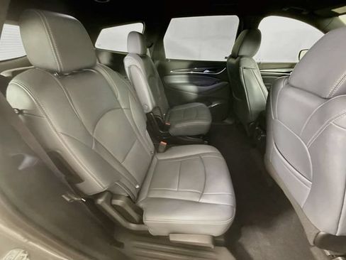 Used 2024 Buick Enclave Essence w/ Technology Package FWD image 27