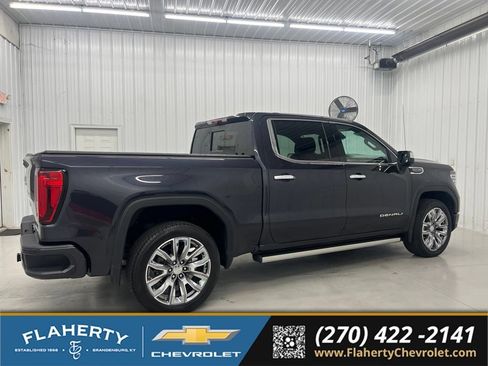 Used 2024 GMC Sierra 1500 Denali w/ Denali Reserve Package AWD/4WD image 2