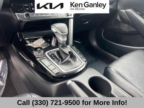 Certified 2025 Kia Seltos EX AWD/4WD image 35