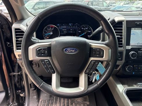 Used 2018 Ford F250 Lariat w/ Lariat Value Package AWD/4WD image 13