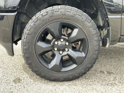 Used 2019 RAM 1500 Big Horn image 15