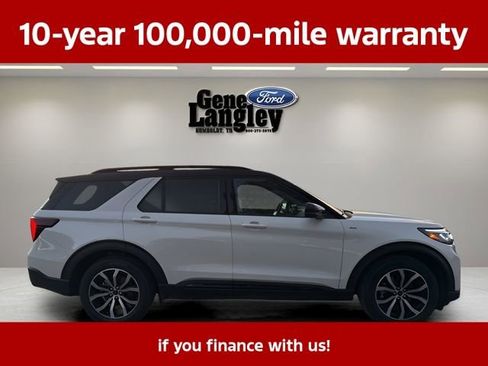 Used 2025 Ford Explorer ST-Line w/ Premium Package RWD image 8