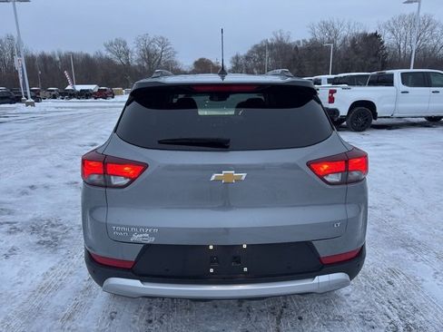 Used 2024 Chevrolet TrailBlazer LT w/ Convenience Package image 4