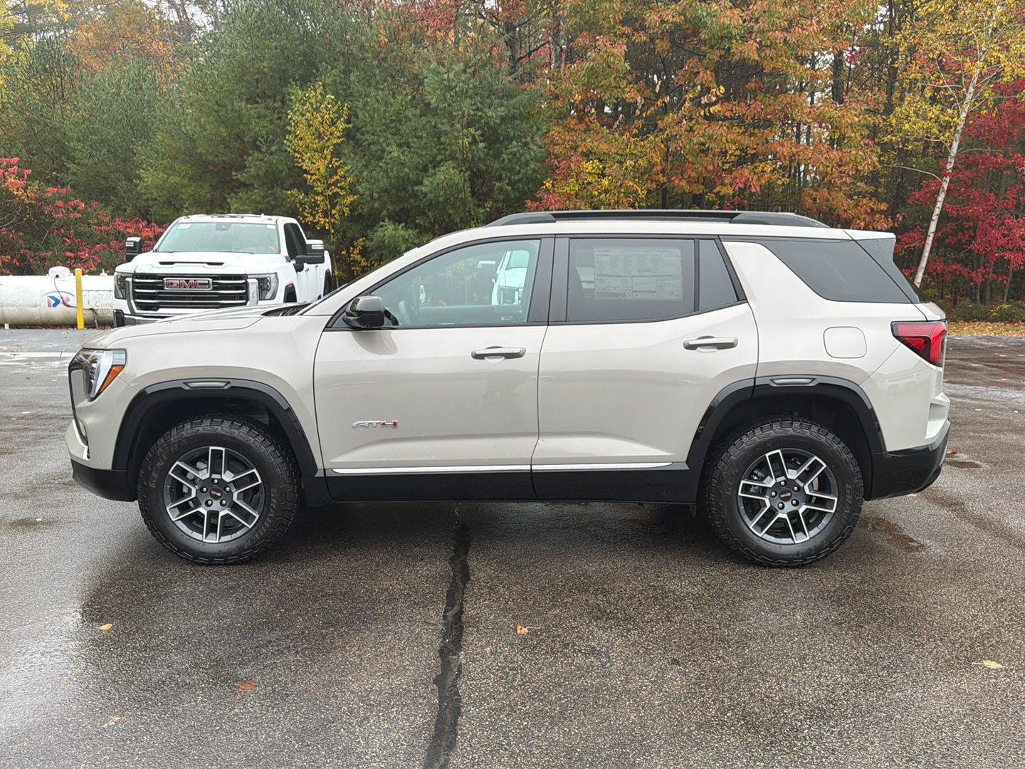 New 2027 GMC Terrain AT4 w/ Convenience Package III AWD/4WD image 2