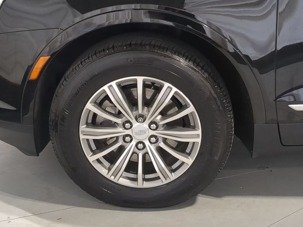 Used 2019 Cadillac XT5 Luxury FWD image 17