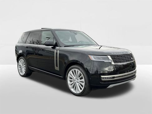 New 2025 Land Rover Range Rover SE image 5