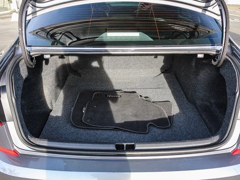 Used 2022 Volkswagen Passat 2.0T image 25