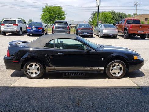 Used 2000 Ford Mustang Convertible RWD image 7