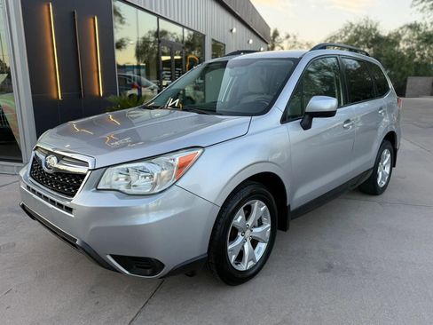 Used 2014 Subaru Forester 2.5i Premium w/ Popular Package #2 AWD/4WD image 4